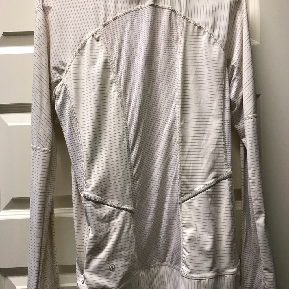 Lululemon Half ZIP Pullover - Picture 2 of 6